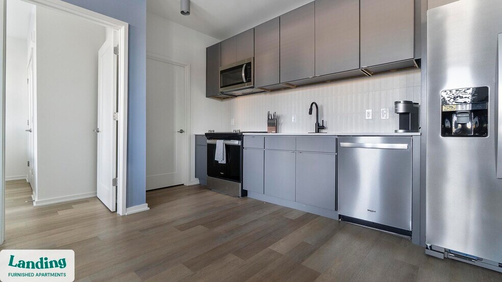 Building Photo - 815 Madison St