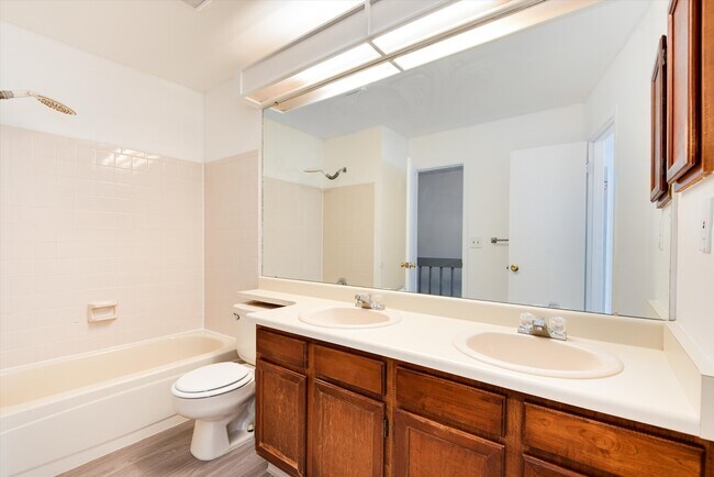Building Photo - 11877 E Kepner Dr