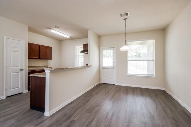 Building Photo - 9807 Piave Drive