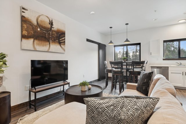 Building Photo - 1010 Baker Ave