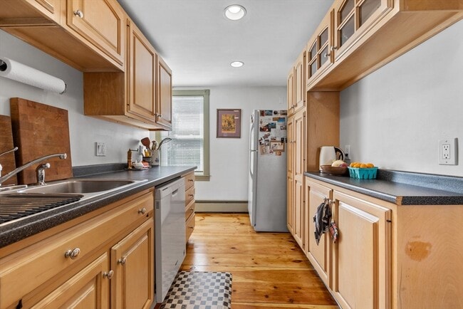 Building Photo - 9 Hodges Ct