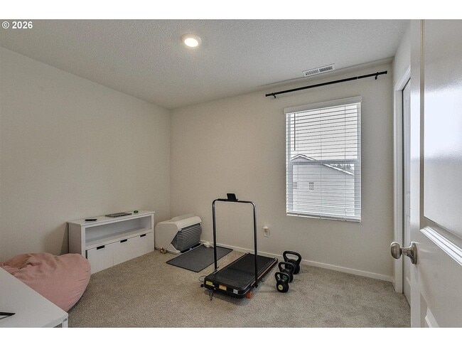 Building Photo - 898 N 18th Ave
