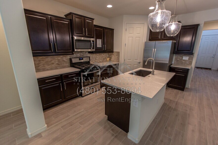 Building Photo - 5434 S Vincent