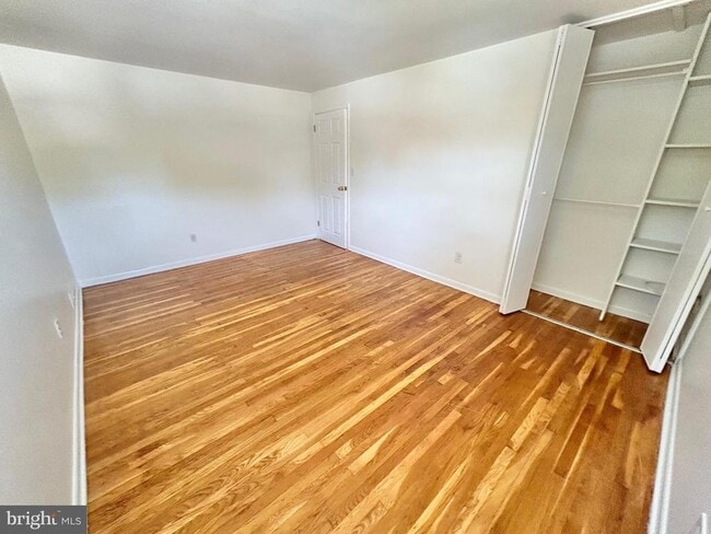 Building Photo - 986 Sherbrook Cir