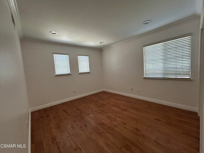 Building Photo - 2357 Laurelwood Dr