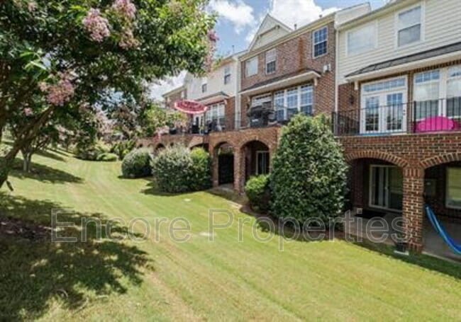 Building Photo - 3005 Imperial Oaks Dr