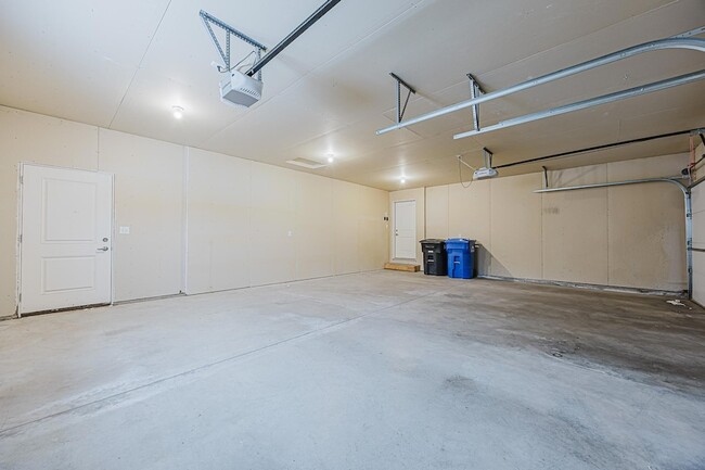 Building Photo - 7394 21st St S