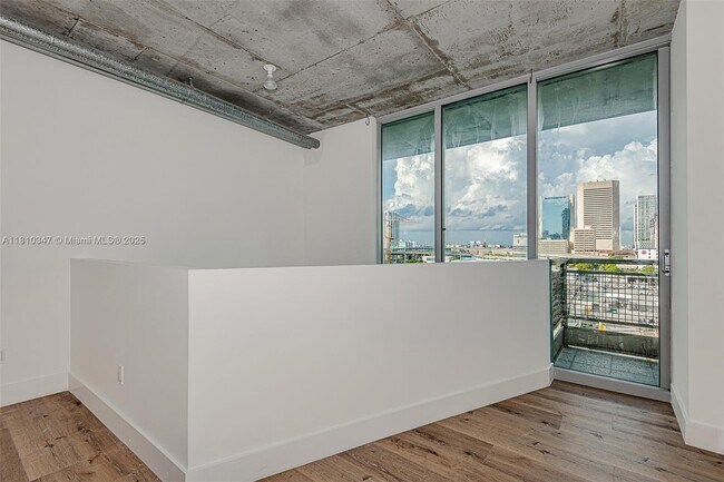 Building Photo - 690 SW 1st Ct