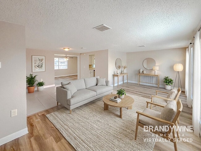 Building Photo - 6135 Seabreeze Dr