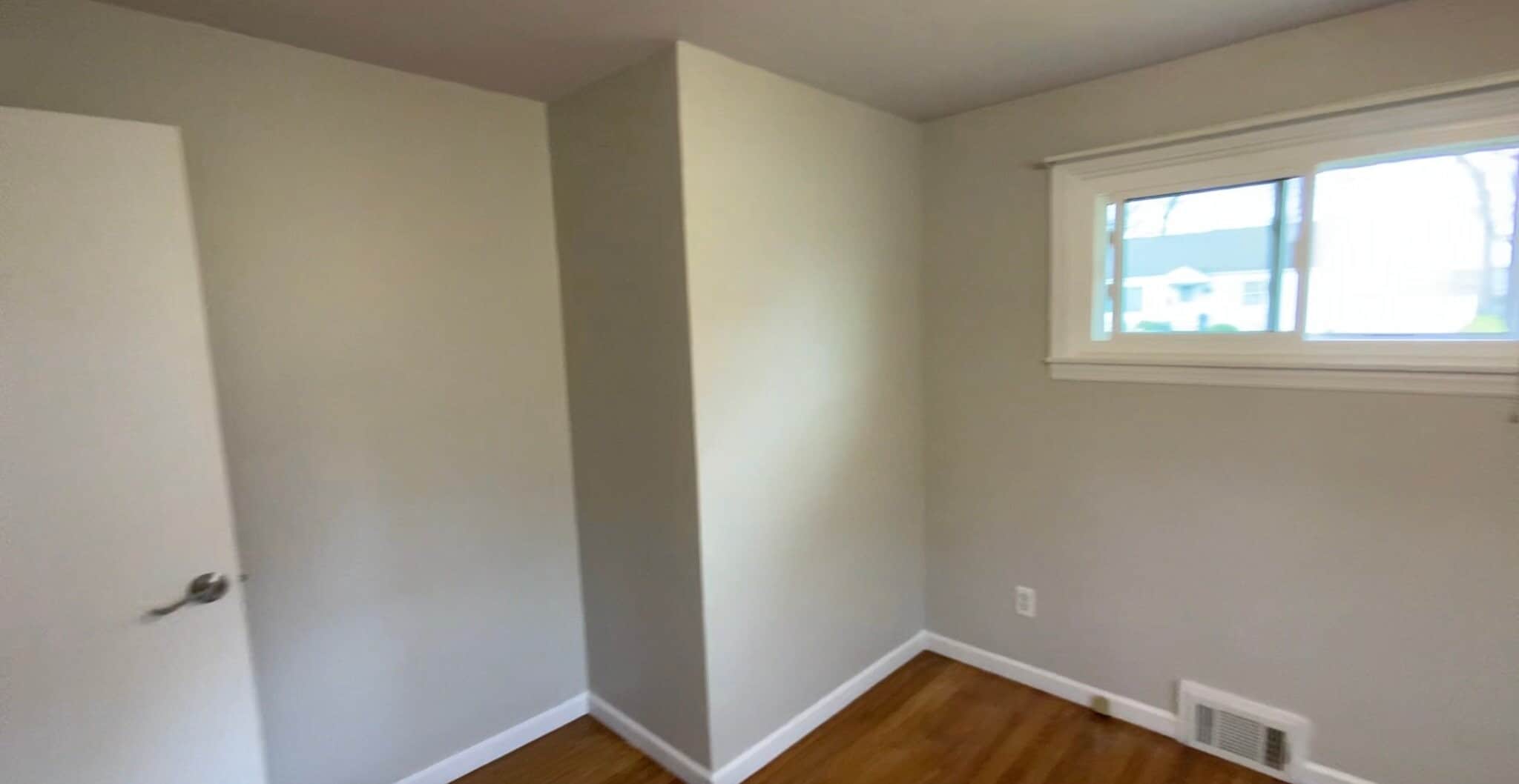 Building Photo - 73 Kenway Dr