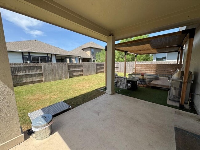 Building Photo - 8013 Izetta Ln
