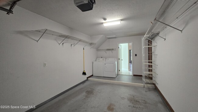 Building Photo - 816 Greenwood Manor Cir