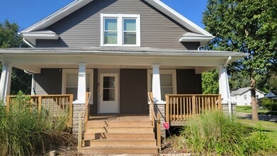 Building Photo - Prospect - 2