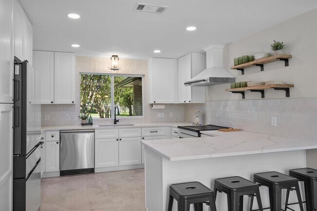 Building Photo - 109 Woodland Rd