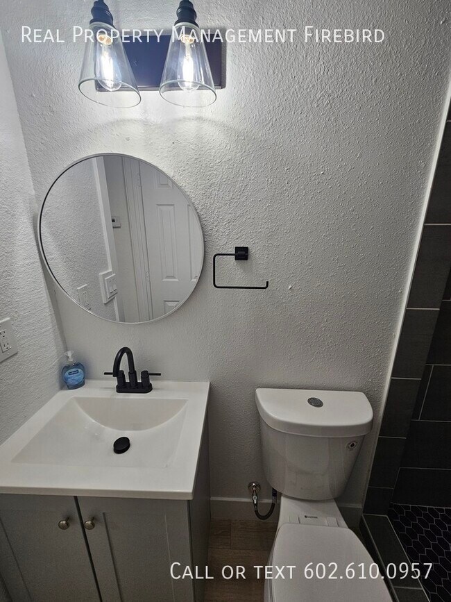 Building Photo - 15 N Ashland-Canyon Casita