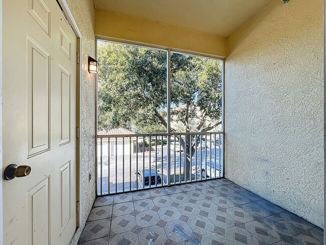 Building Photo - Renovated 2 Bed / 2 Bath Condo in Gated Visconti Condominiums – Maitland