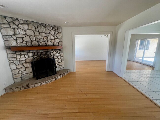 Building Photo - 56769 Joshua Dr