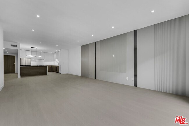 Building Photo - 10630 Wilkins Ave