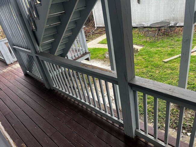 Building Photo - 138 Morton Ave