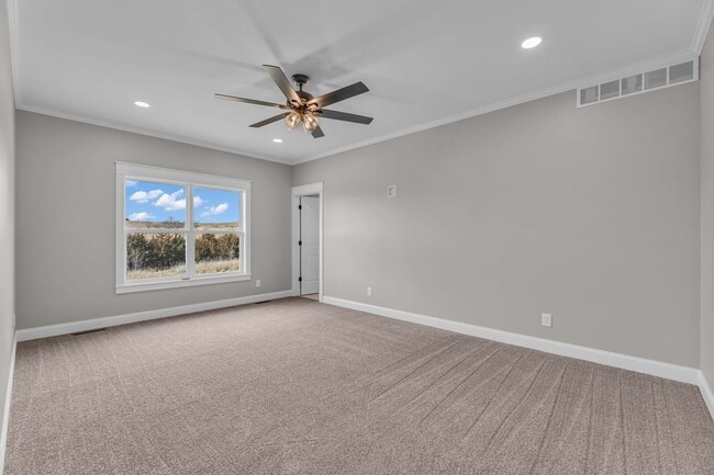 Building Photo - Italian Estates Property Management