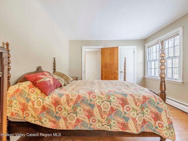 Building Photo - 11 Julia Ave