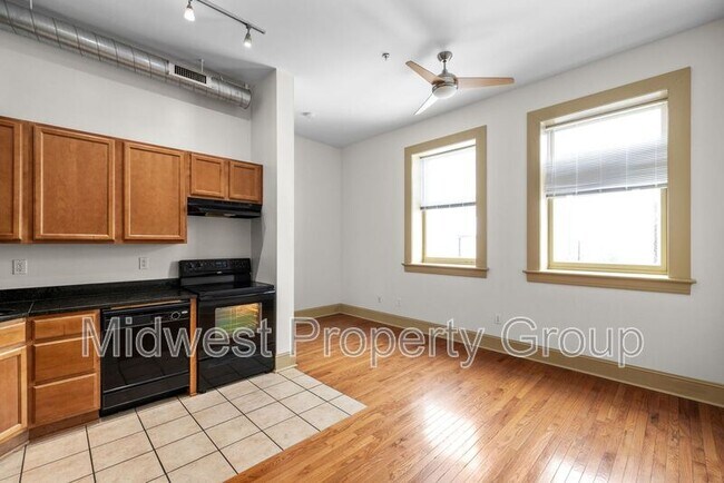 Primary Photo - 4244 Chouteau Ave