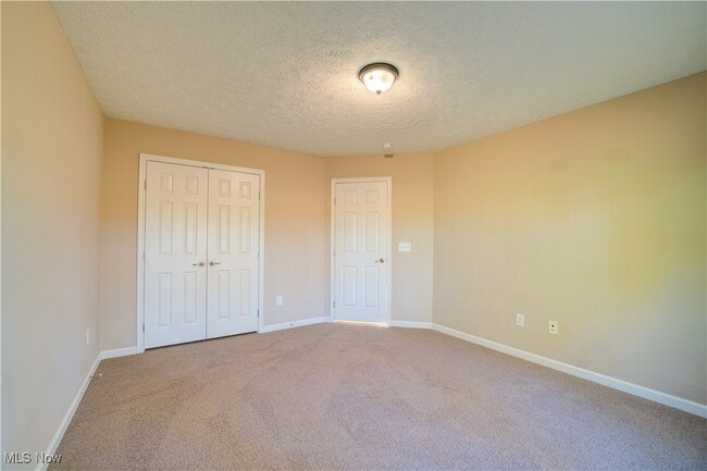 Building Photo - 2576 Covington Pl