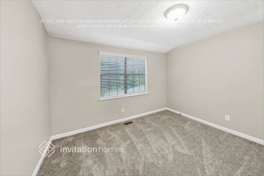 Building Photo - 216 S Sequoya Dr