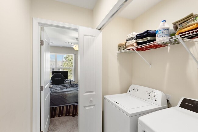 Building Photo - Move-In Ready 2BR Townhome in Beaufort – Don’t Miss This!