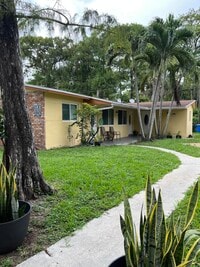 Building Photo - 4250 NW 21st Ave