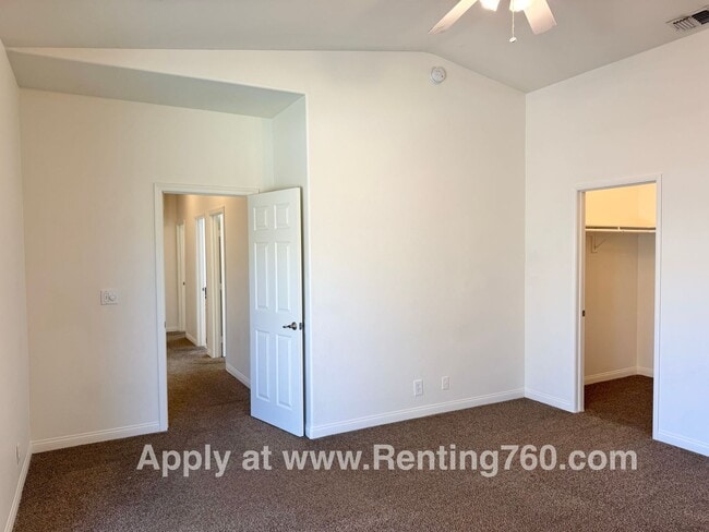 Building Photo - Spacious 3 Bed 2 Bath Home!