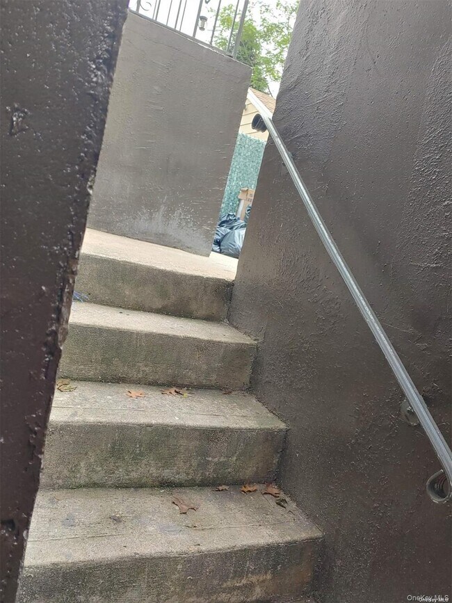 Building Photo - 81-12 Commonwealth Blvd