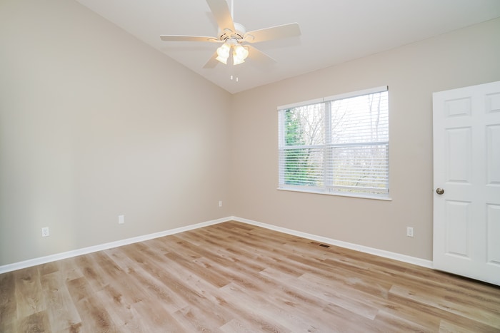 Building Photo - 1497 Westbrook Dr