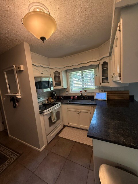 Kitchen - 5315 w 103rd pl