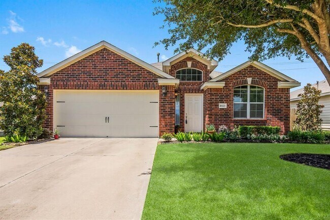 Primary Photo - 16123 Duck Tail Ln
