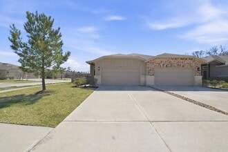 Building Photo - 9709 Grosbeak Ln