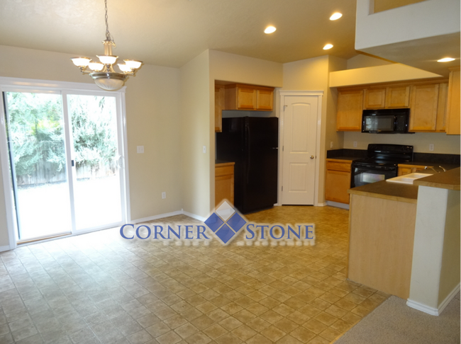 Building Photo - 3258 W Salmon Creek St
