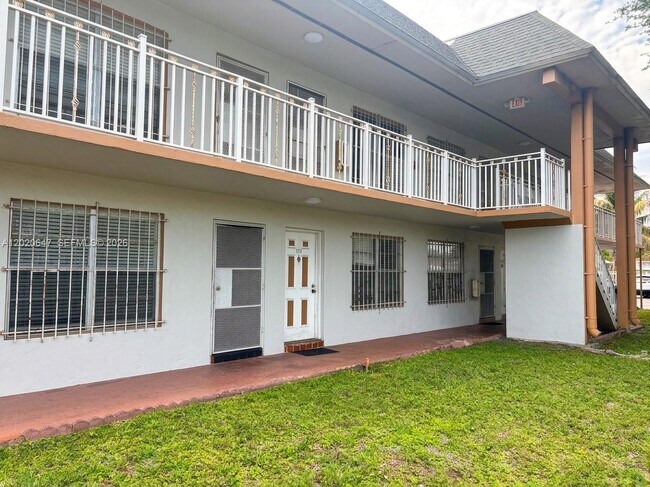 Building Photo - 251 NW 177th St