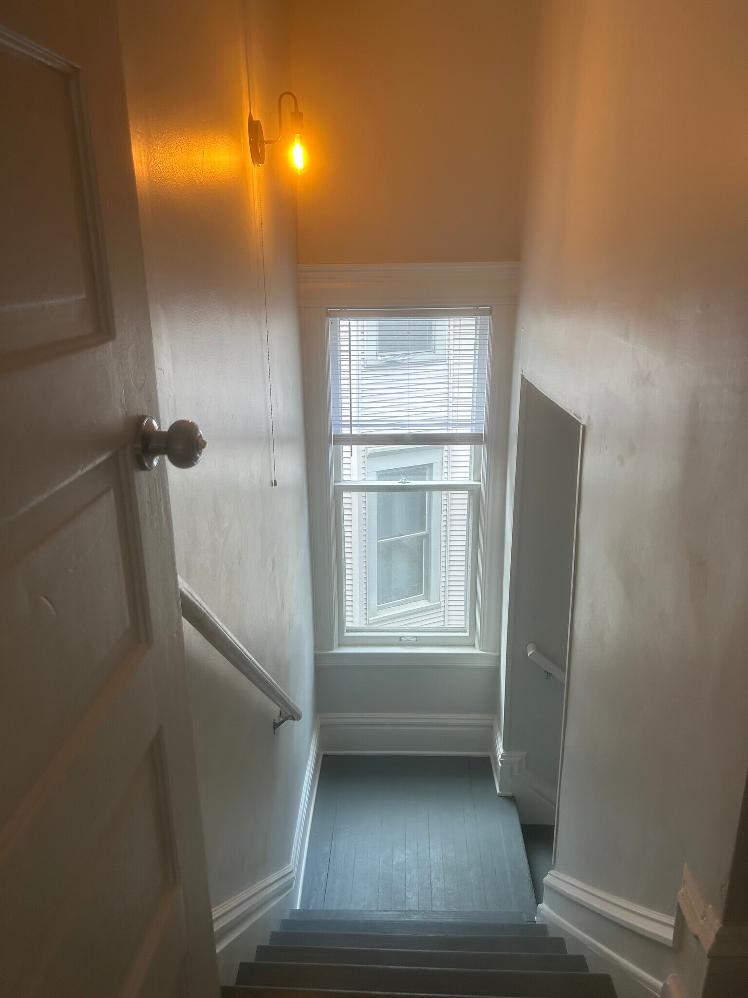 Building Photo - 1322 Adams St NE