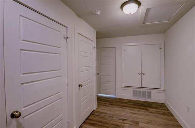 Building Photo - 402 Garrett Ct