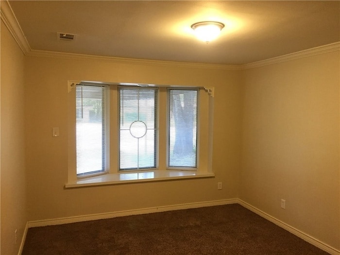 Building Photo - 707 Jack St