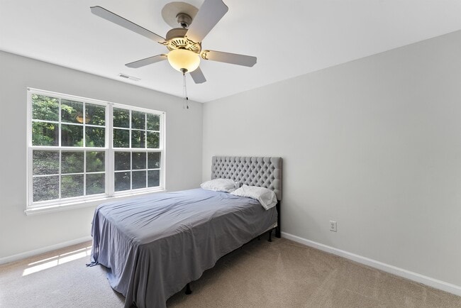 Building Photo - 5524 Running Fox Ln