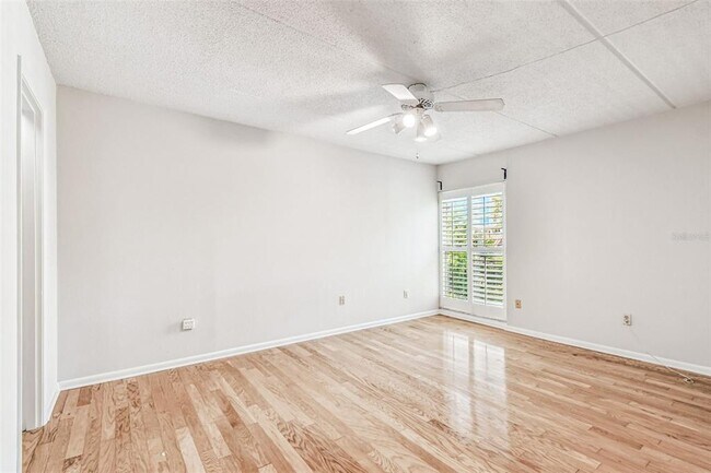 Building Photo - 3325 Bayshore Blvd