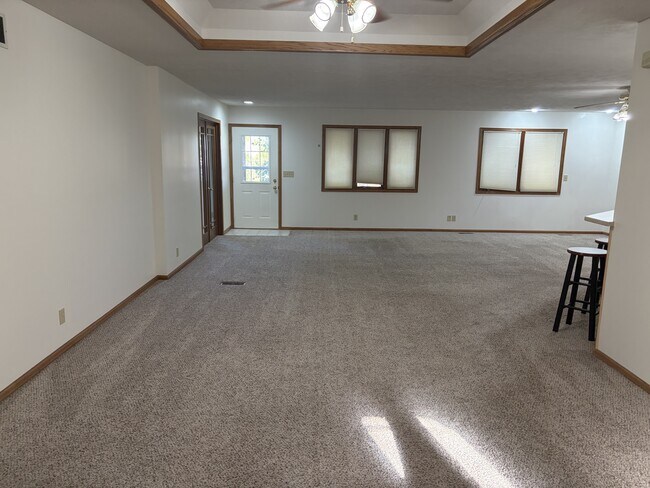 Building Photo - 2318 Old Glory Rd