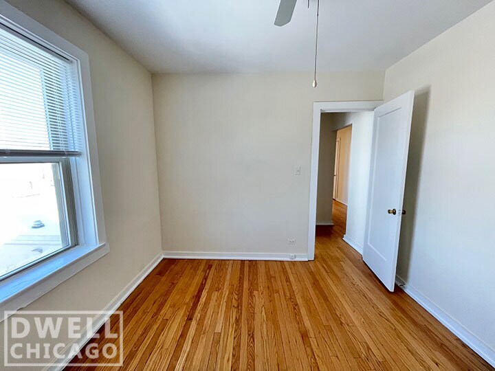 Building Photo - 1426 Farwell W Ave