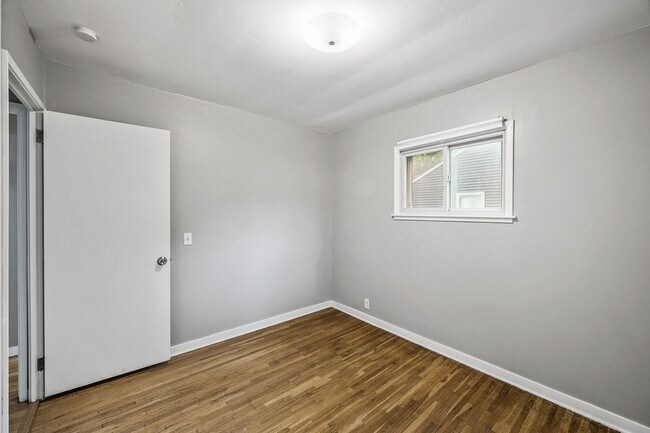 Building Photo - Gorgeous 4BR/2BA Home with Finished Lower ...