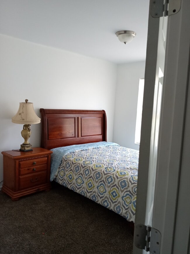 Building Photo - 1017 Wheel House Ln