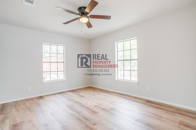Building Photo - Stylish 1 Bed 1 Bath - Great Location