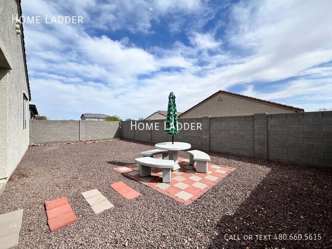Building Photo - 17823 W Via De Luna Dr