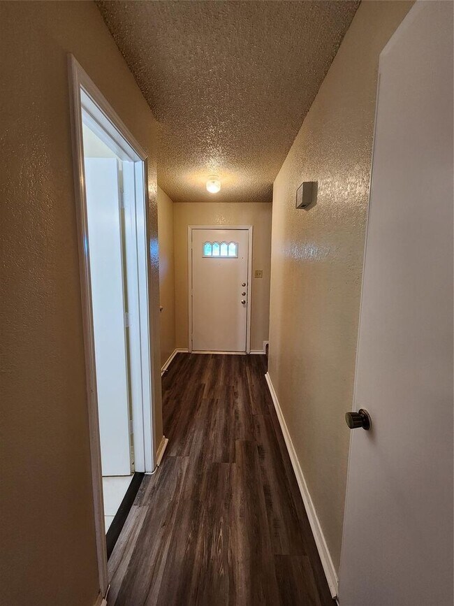 Building Photo - Sanford